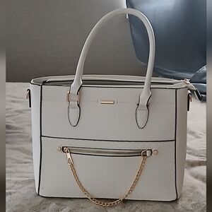 Elegant White Handbag with Gold Accents